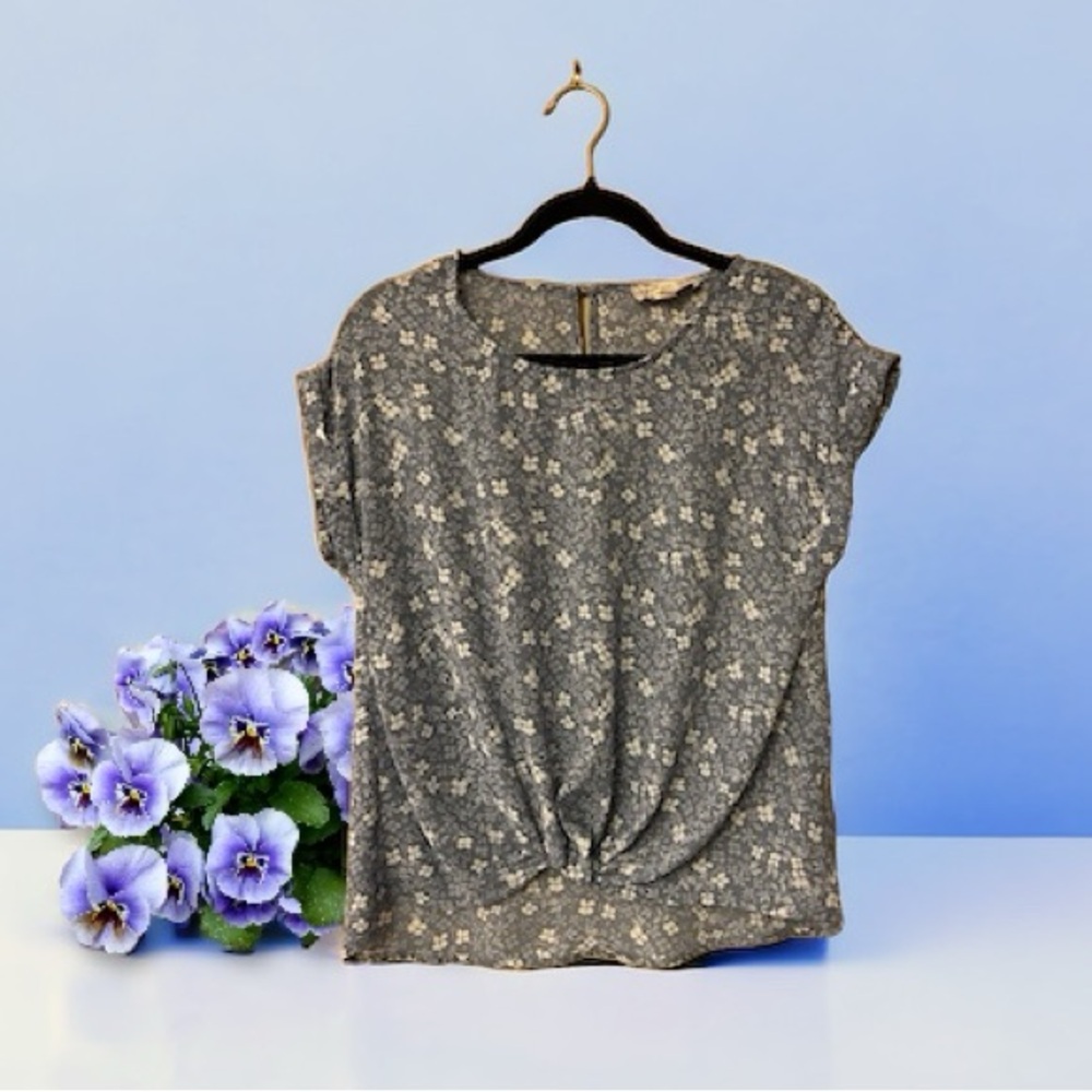 Pink Republic Light Blue/Periwinkle/White Delicate Floral Print Top